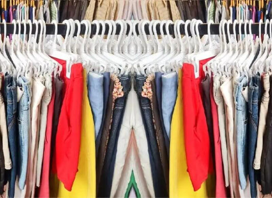 Budget-Friendly Tips to Revamp Your Summer Wardrobe! - Lunacy Deals & Designs